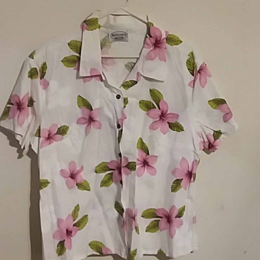 Pacific Legend Hawaiian blouse